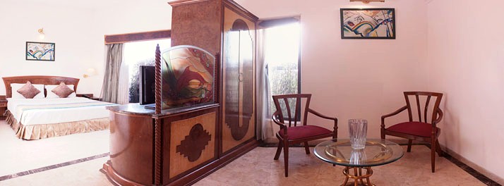 219/The Connaught - New Delhi 09.jpg